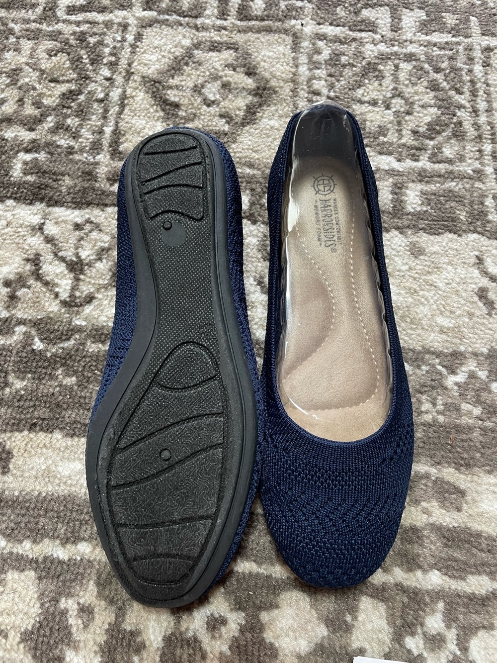 Navy Knit Comfort Ballet Flat - Women's Slip-On, round toe.
New, Size 7 1/2 W.